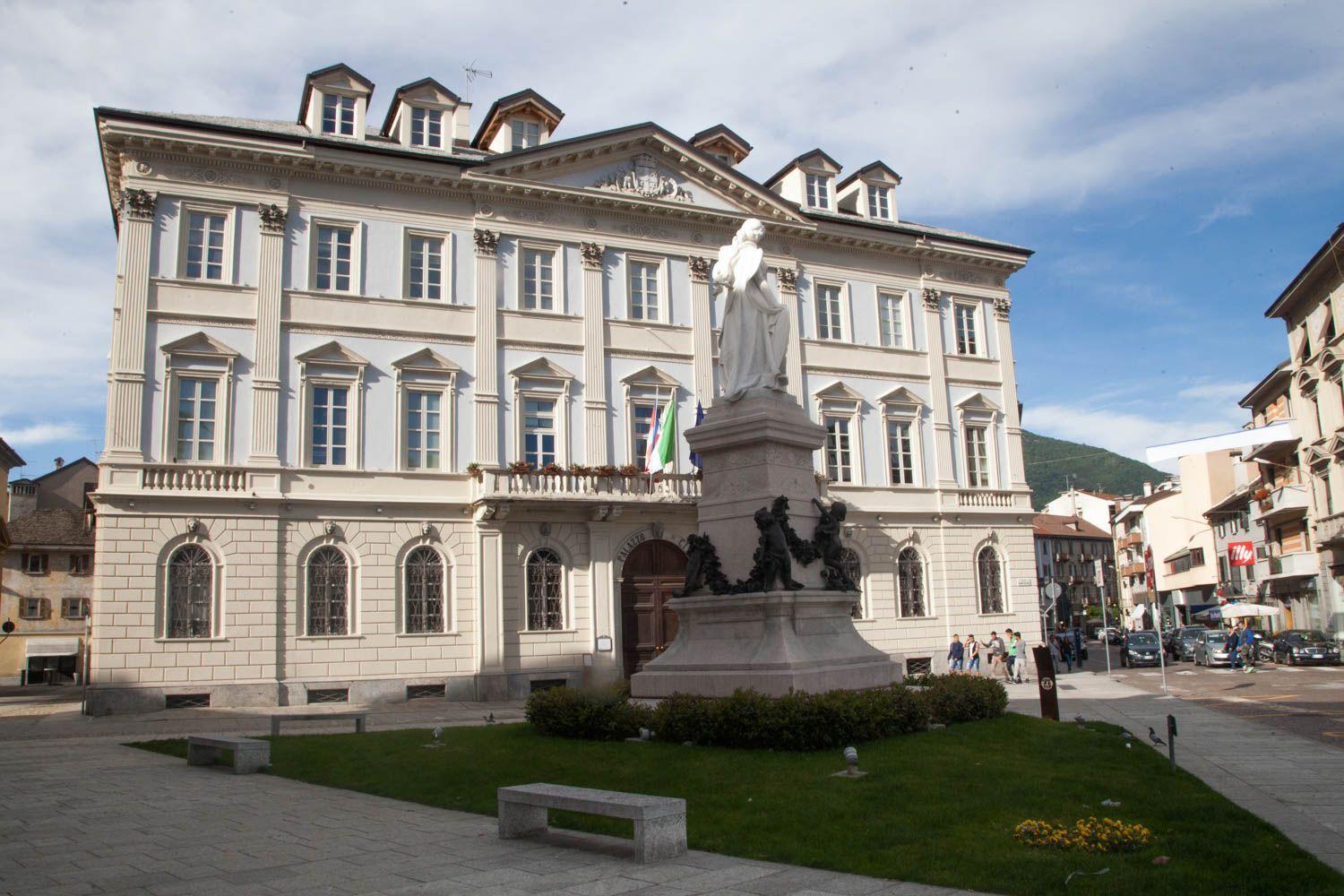 Casa Dell'Edera - Holiday Apartment In Domodossola Eksteriør bilde