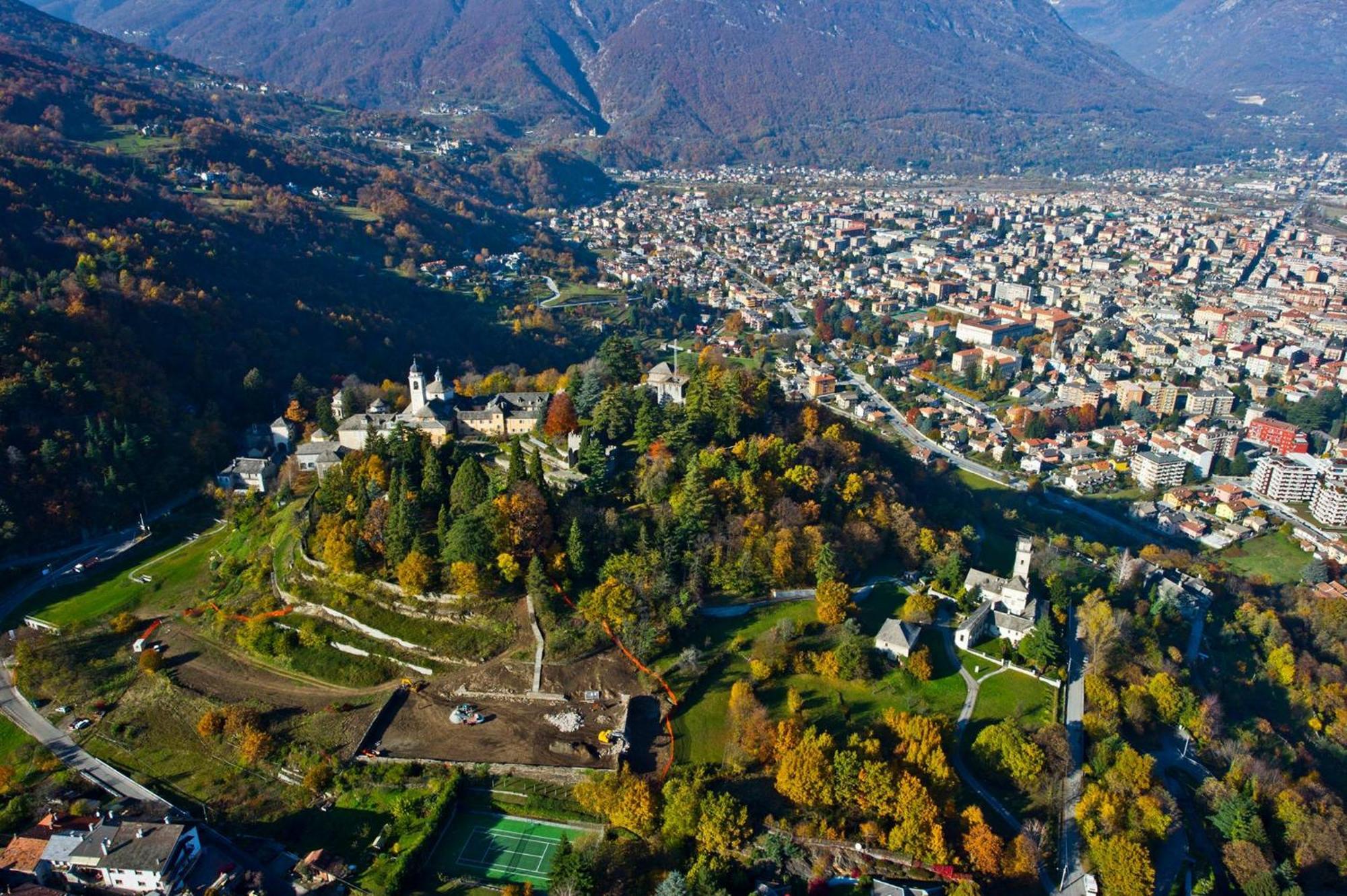 Casa Dell'Edera - Holiday Apartment In Domodossola Eksteriør bilde